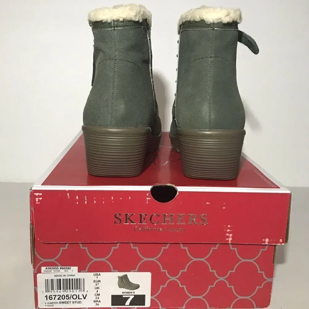 Skechers Jumper Studded Sherpa Trim Bootie